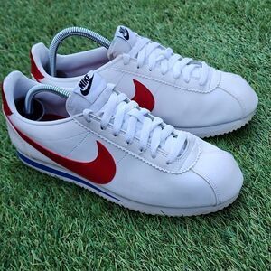 NIKE CLASSIC CORTEZ - Womens Sneakers - SIZE 9.5
